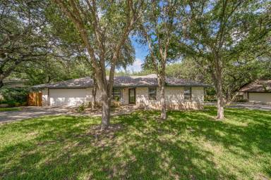 Main picture of 16722 Lilly Crest Dr