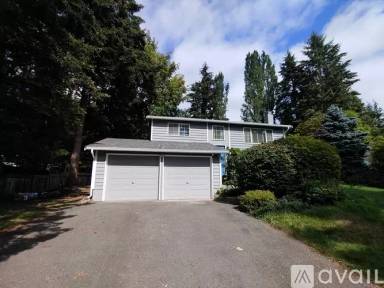 Main picture of 6102 NE 203rd St