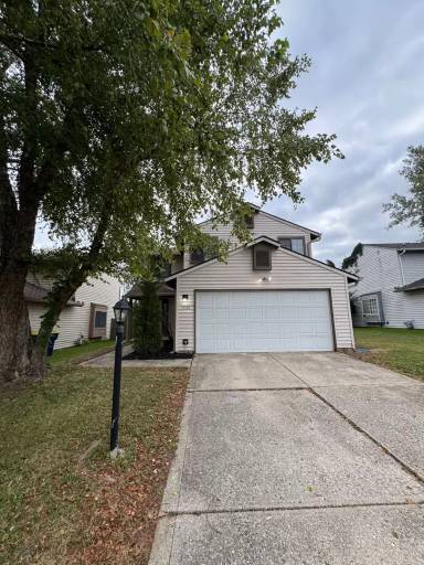 Main picture of 5233 Traditions Rd