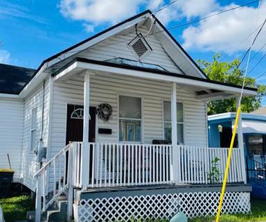 Main picture of 1267 W 4th St
