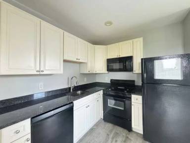 Main picture of 374 Amory St