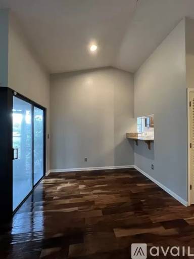 Main picture of 8343 Westover Ct