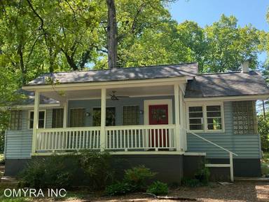 Main picture of 141 Candler Rd SE