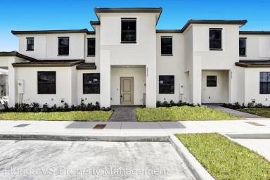 Main picture of 23333 SW 129th Path