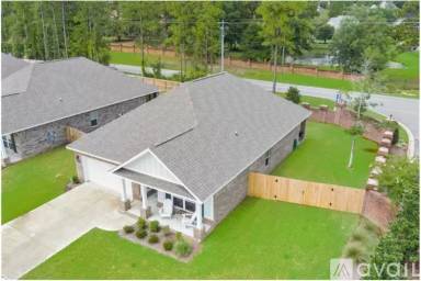 Main picture of 3200 Long Leaf Way