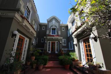 Main picture of 3503 Lakeshore Ave
