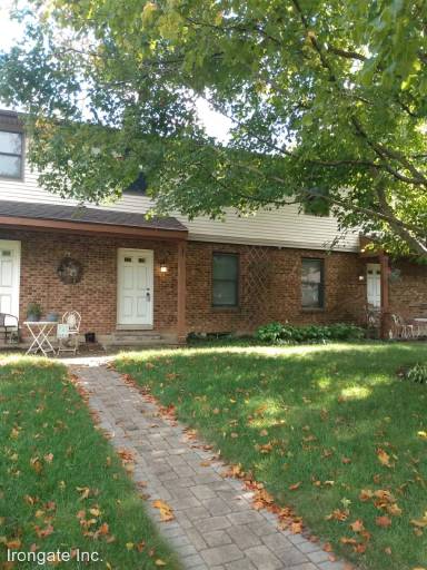 Main picture of 1815 N Lakeman Dr