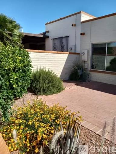 Main picture of 1434 W De Nada