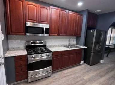 Main picture of 5515 S Winchester Ave