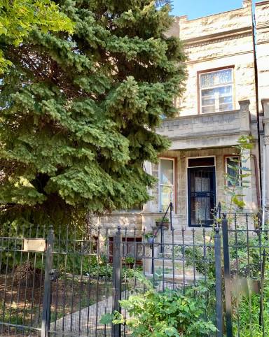 Main picture of 2326 S Millard Ave