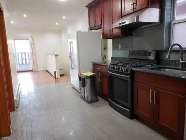 Main picture of 2154 63rd St