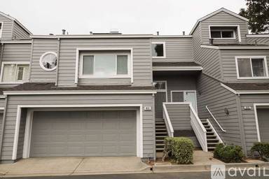 Main picture of 813 Columbia Cir
