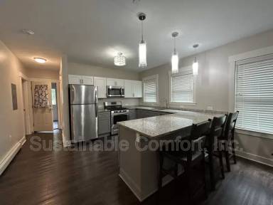 Main picture of 44 Stanton St