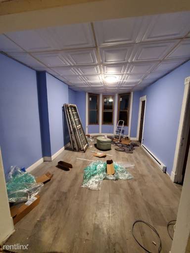 Main picture of 179 Elk St
