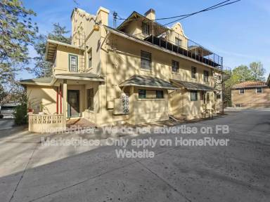 Main picture of 1001 S Monroe St