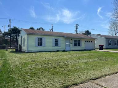 Main picture of 235 Fieldpoint Rd