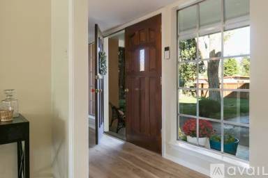 Main picture of 2715 Sheridan St NW