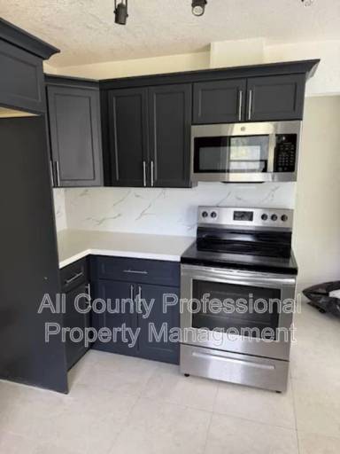 Main picture of 17345 NW 18th Ave