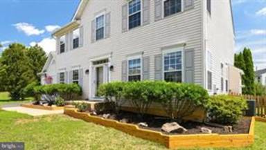 Main picture of 8 Halite Ct