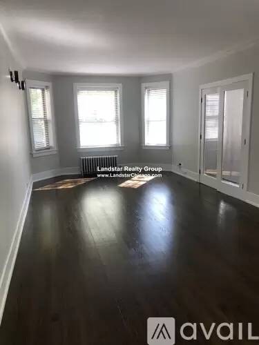 Main picture of 4328 N Hermitage Ave
