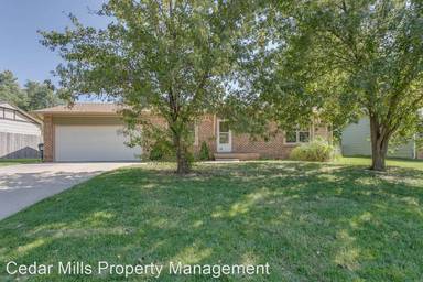 Main picture of 234 N James Ave