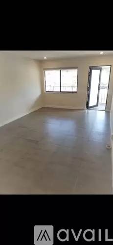 Main picture of 200 NW 25th St