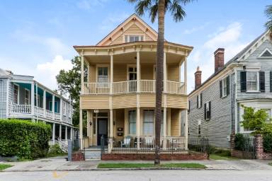 Main picture of 114 Alexander St