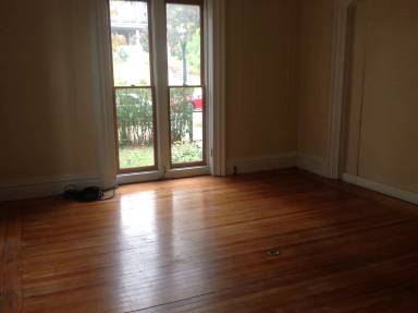 Main picture of 176 Montgomery St