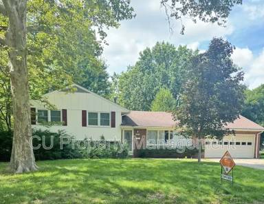 Main picture of 2107 S Zuppke Dr