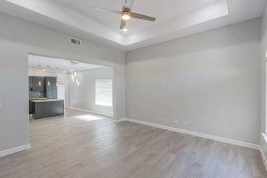 Main picture of 15153 Method Ave