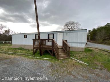 Main picture of 100 Jordan Dr