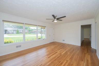 Main picture of 10 Templewood Dr