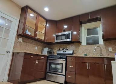 Main picture of 6284 Austin St