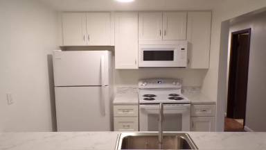 Main picture of 402 E Main St