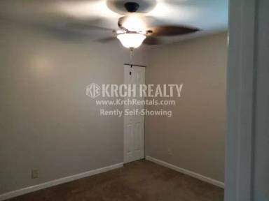 Main picture of 348 Grove St