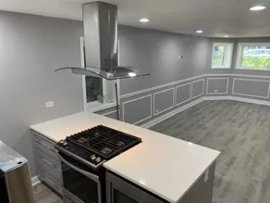 Main picture of 3841 N Kenmore Ave