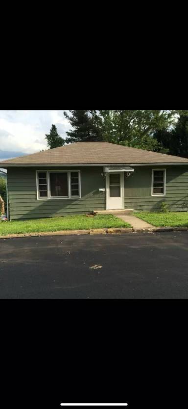 Main picture of 308 Watson Ave