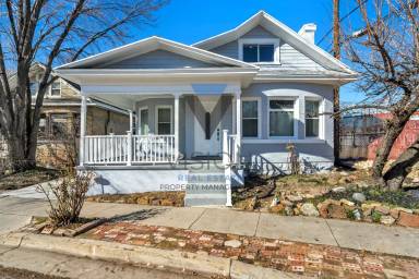 Main picture of 744 S Roberta St