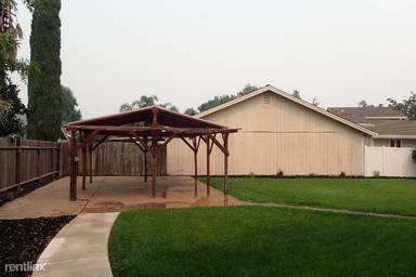 Main picture of 6936 Plume Way