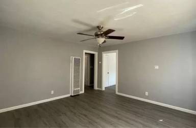 Main picture of 315 E Franklin Ave