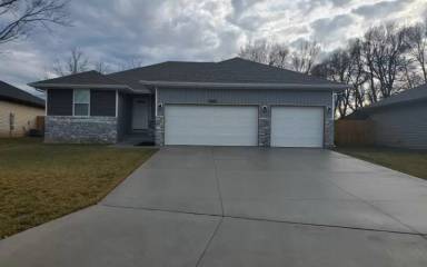 Main picture of 3912 W Linwood St