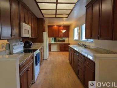 Main picture of 50 Horgan Ave