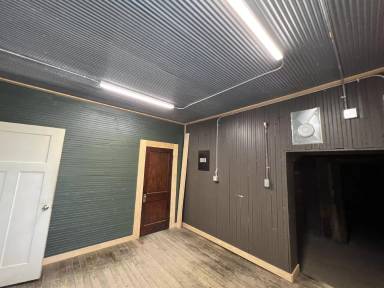 Main picture of 323 1st St E