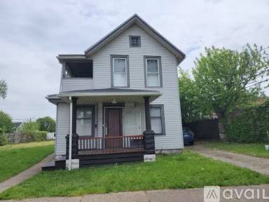 Main picture of 1973 W 50th St