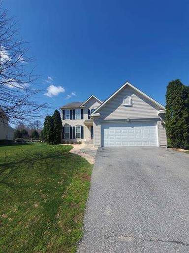 Main picture of 215 Shetland Dr