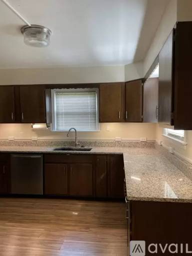Main picture of 3713 Hoover Ave