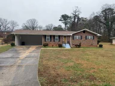 Main picture of 2714 Pleasantwood Dr