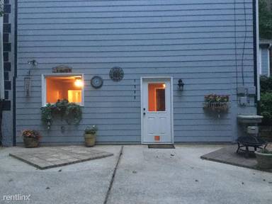 Main picture of 1355 Maple Ridge Dr