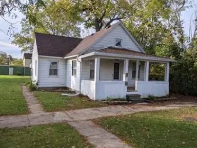 Main picture of 465 Cherry St