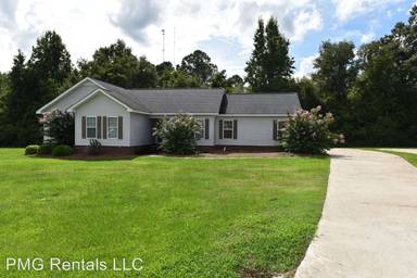 Main picture of 206 Bruiser Cir
